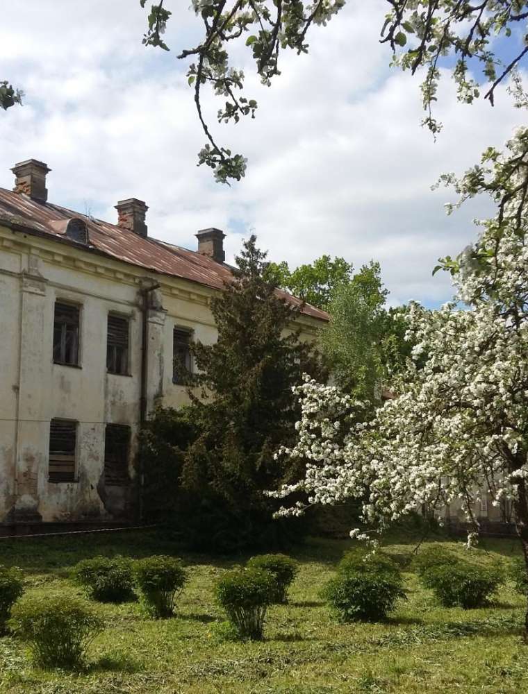 Riebiņu muiža un parks