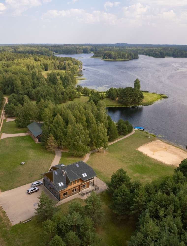 Holiday island Krastmalas