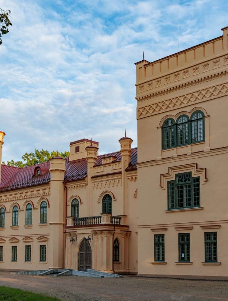 Preili Castle and 5D Cinema