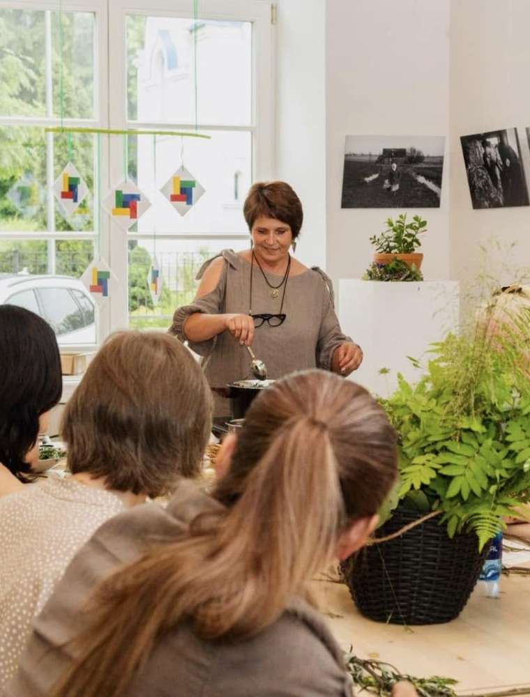  Handicrafts Workshops with Inta Reca