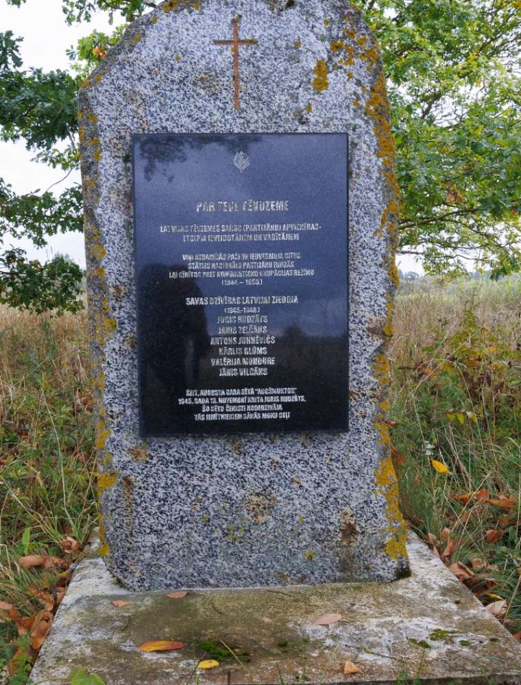 Memorial to the National Guerrillas in Augšmukti