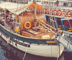 Bonum patria: miserum exilium.